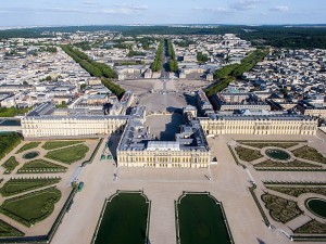 ベルサイユ宮殿（フランス）・・・ここから「平面幾何学式庭園」の歴史が！